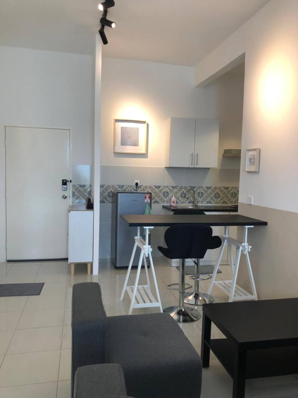 Anderson By Apartment